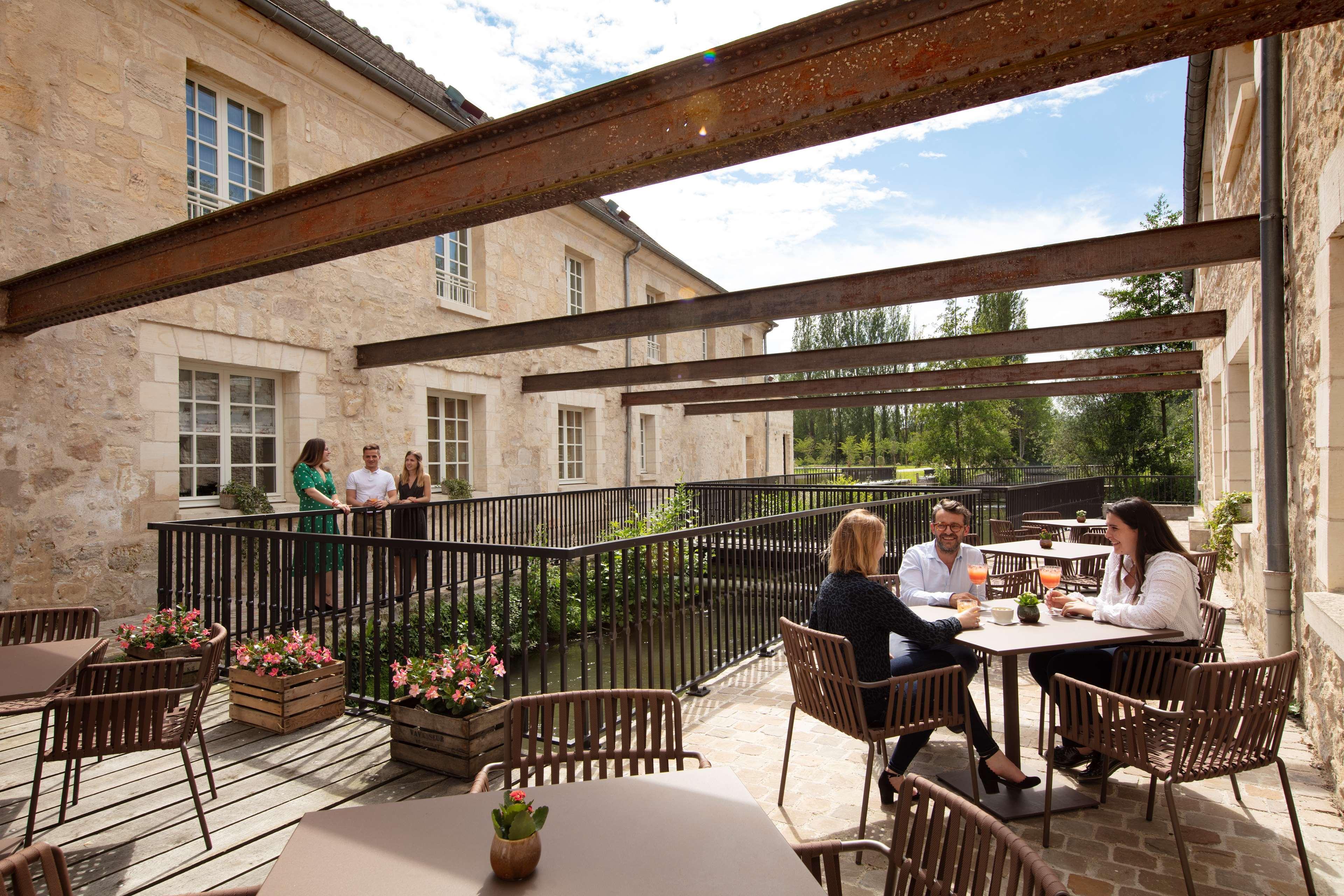 Hyatt Regency Chantilly Vineuil-Saint-Firmin Экстерьер фото