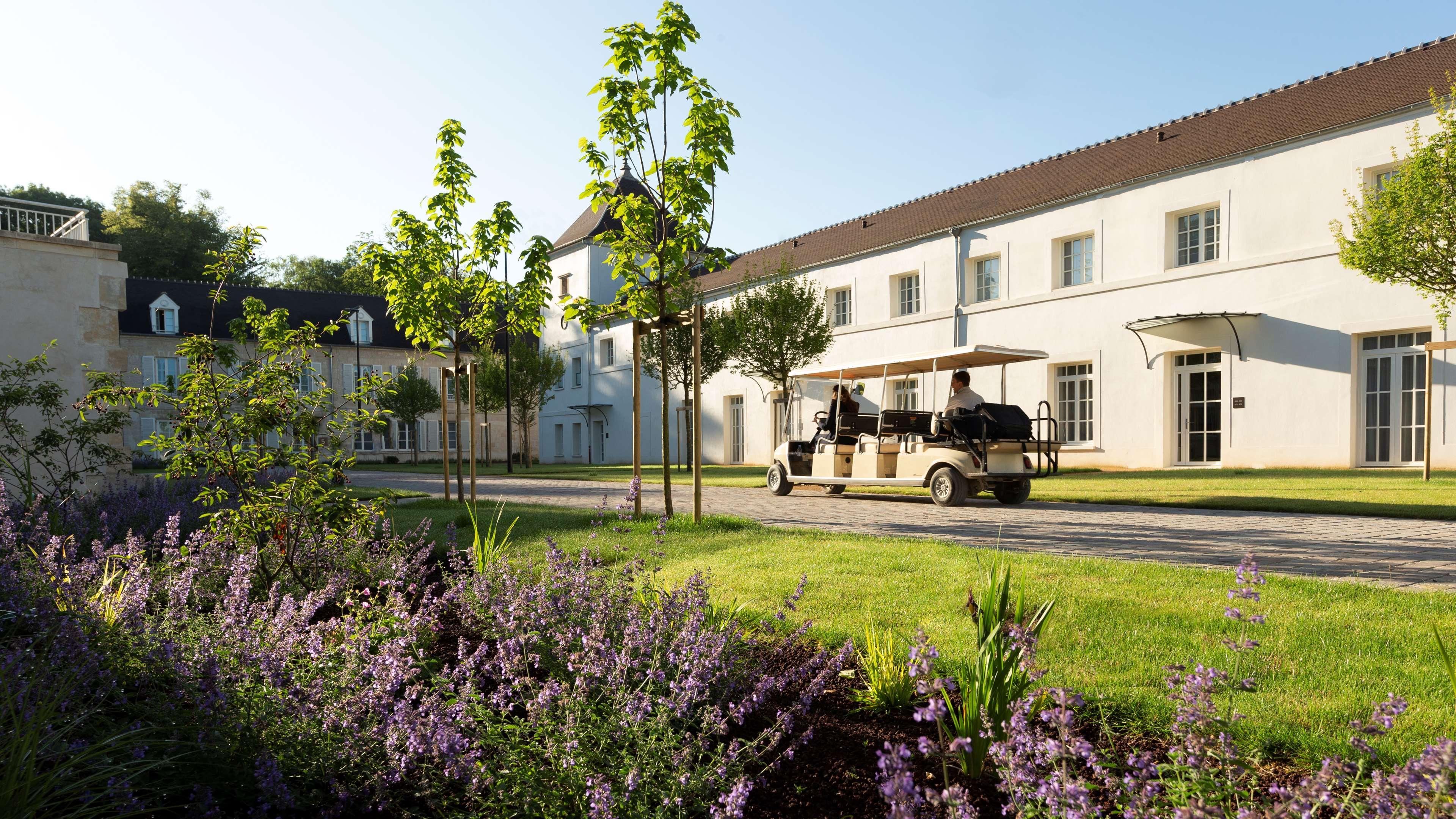 Hyatt Regency Chantilly Vineuil-Saint-Firmin Экстерьер фото