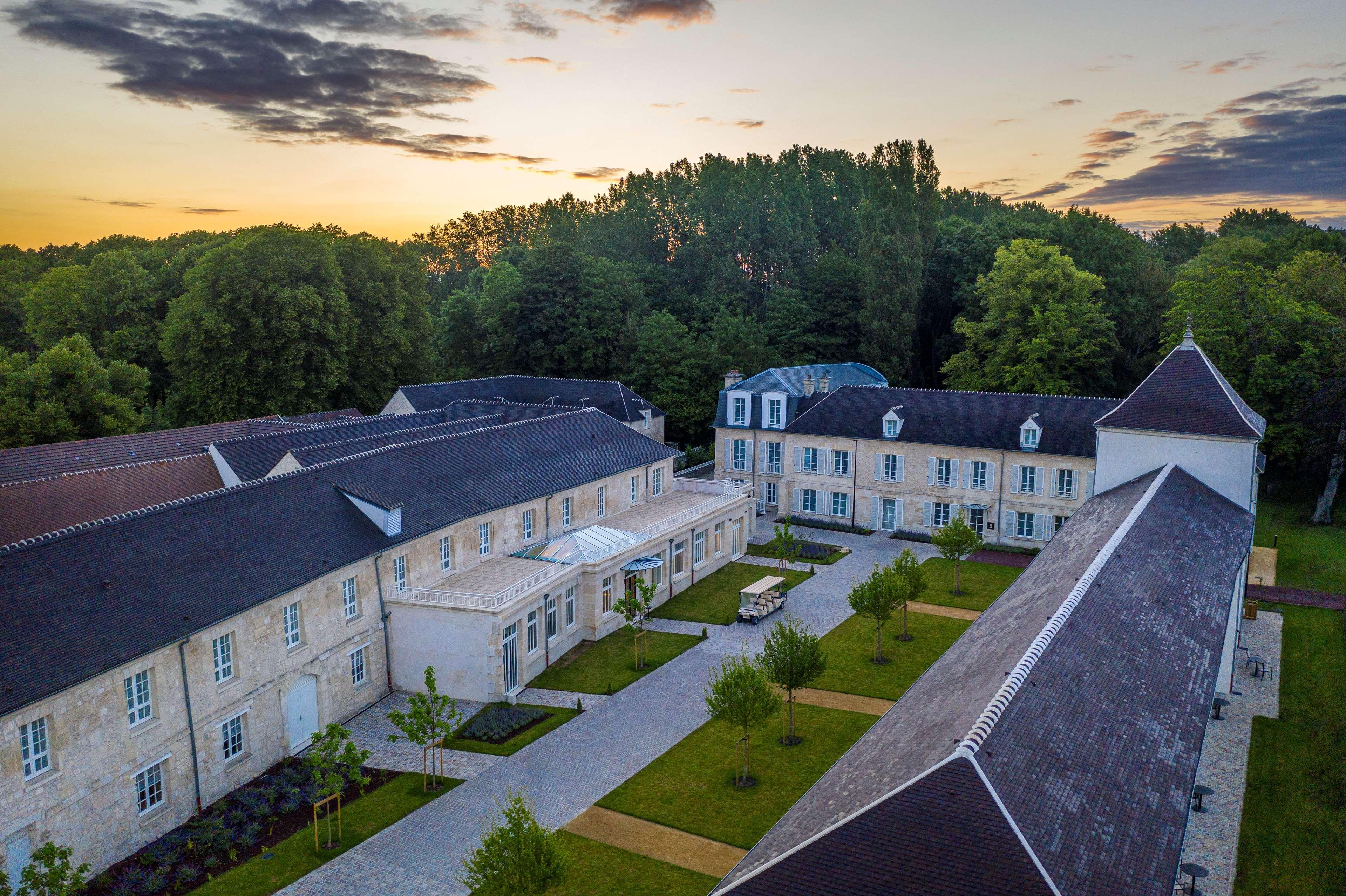 Hyatt Regency Chantilly Vineuil-Saint-Firmin Экстерьер фото